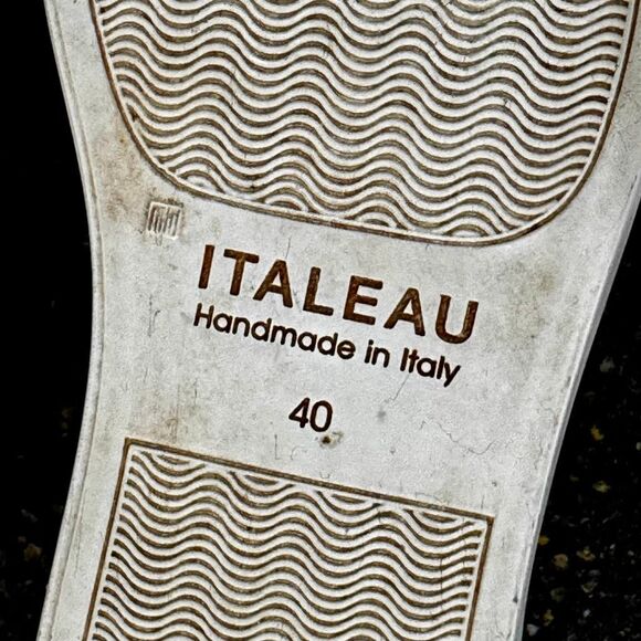 Italeau Leather Sneakers. Size 40/US 9.5 - Picture 9 of 9